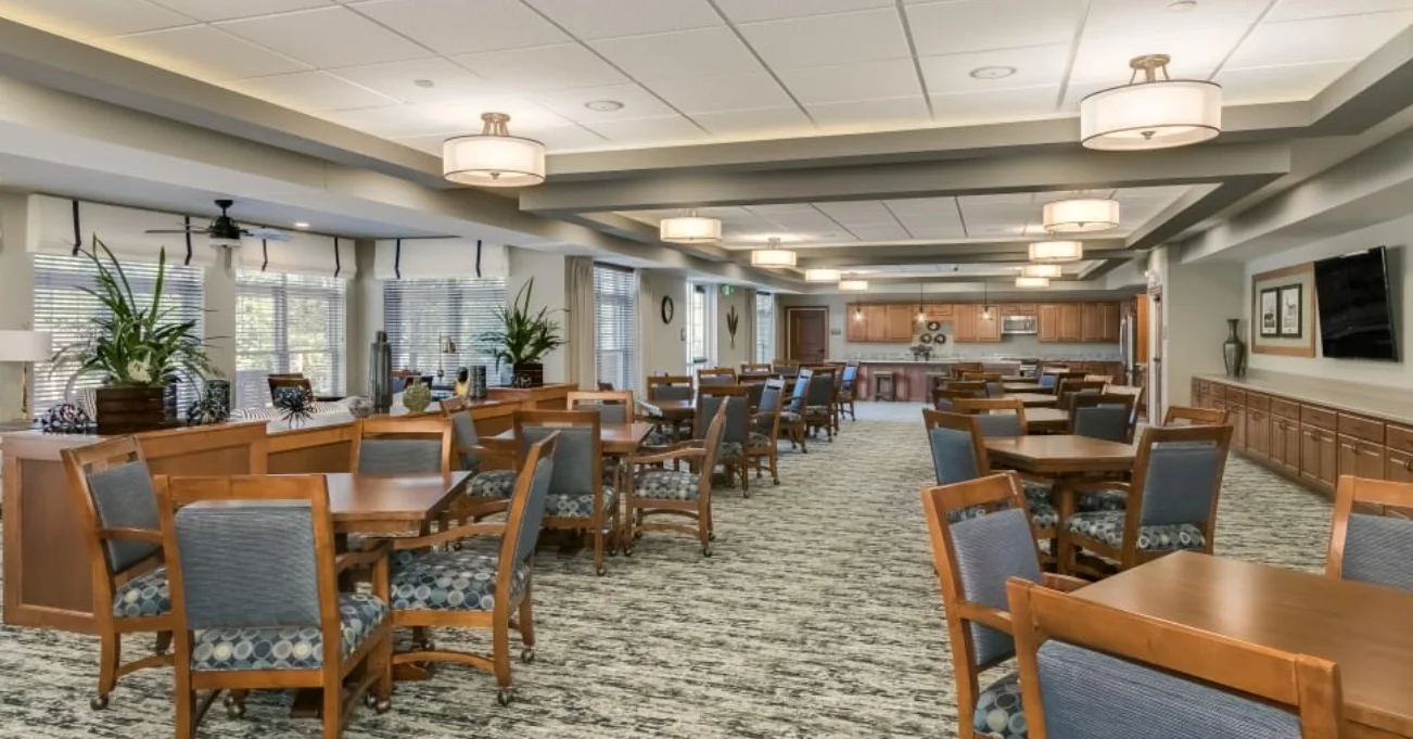 Image of Applewood Pointe of Roseville at Central Park Cooperative (6)