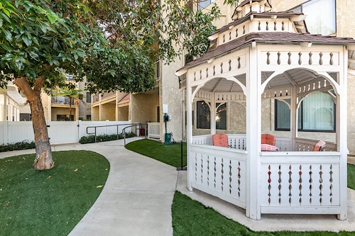 Image of Vista Corona Senior Living (6)
