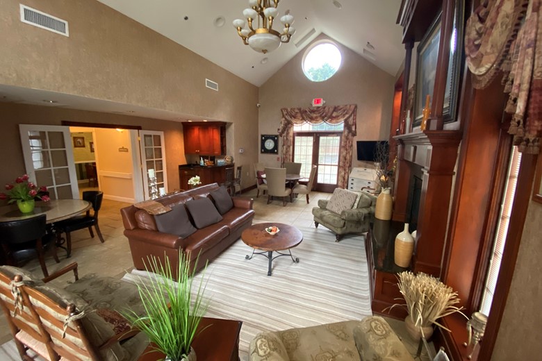 Image of Avia Senior Living Center (3)
