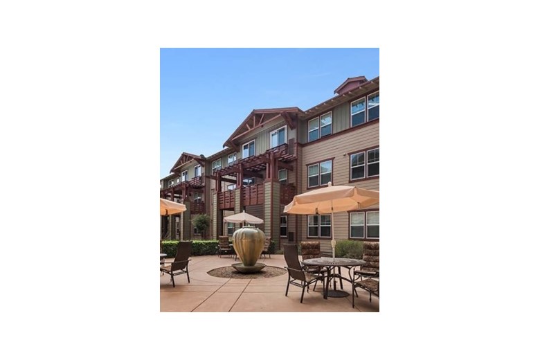 Image of Merrill Gardens at Gilroy (6)