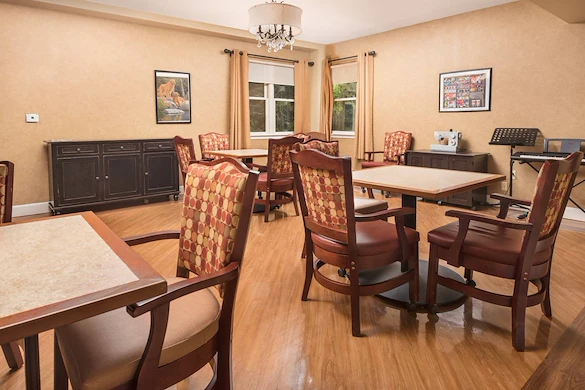 Image of Spring Oak at Vineland (4)