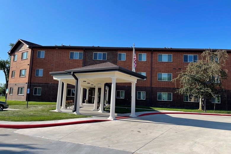 Image of Ahepa 192 Senior Apartments (1)