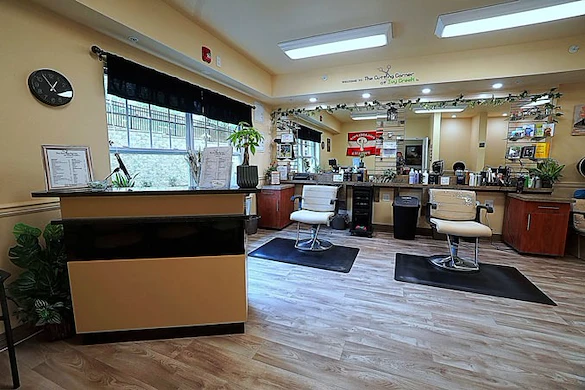 Ivy Creek Gracious Retirement Living Hawthorn Senior independent Living in Glen Mills, Pennsylvania  beauty hair salon