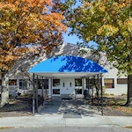 Image of Merriam Gardens Healthcare & Rehabilitation (1)