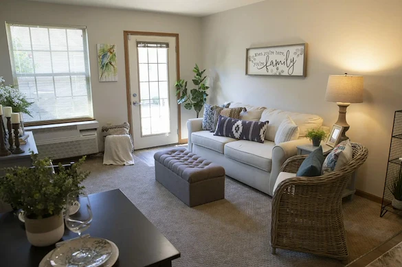 Brownsburg Meadows Assisted Senior Living in IN apartment living room