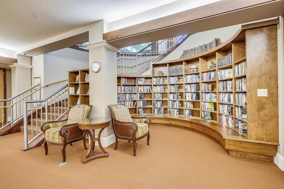 Judson Park Senior Living in Des Moines, WA, library