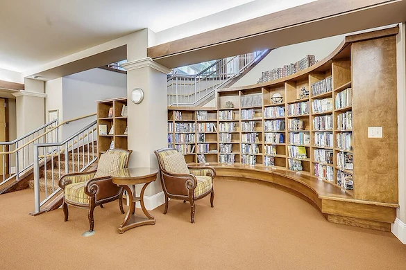 Judson Park Senior Living in Des Moines, WA, library