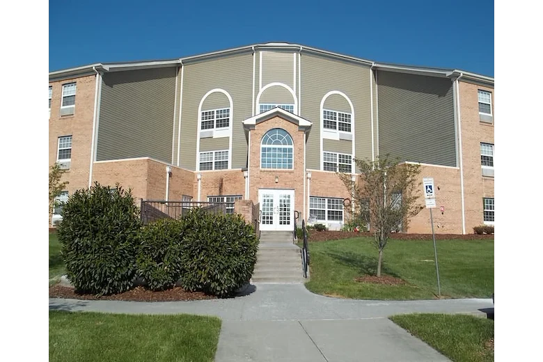 Image of Forest Ridge Manor (1)