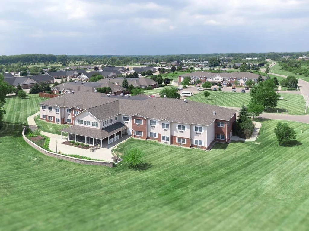 Image of Charter Senior Living of Stepping Stone Falls (2)