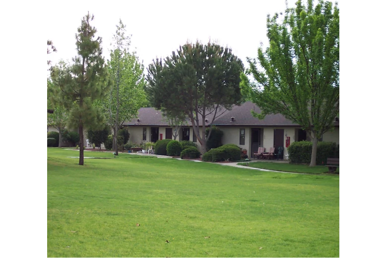 Image of Eskaton Kennedy Manor (1)
