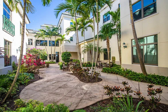 Image of The Luxe At Wellington Rehabilitation Center (2)