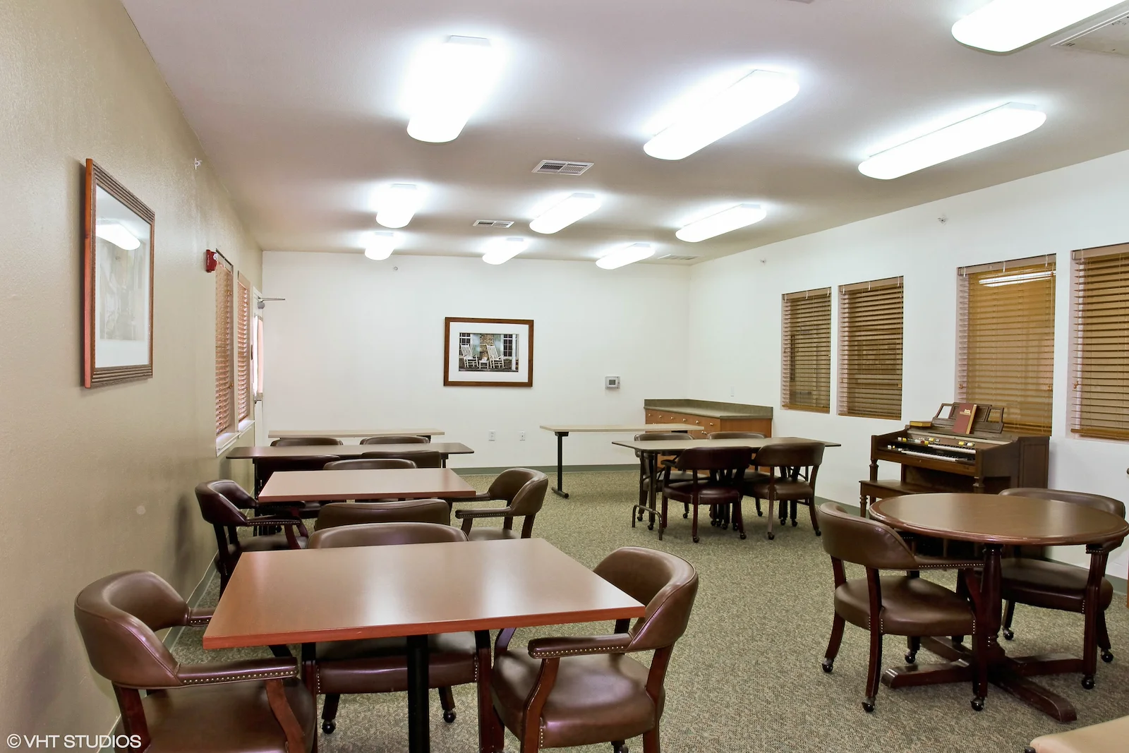 Image of Courtyards at Lake Granbury (3)
