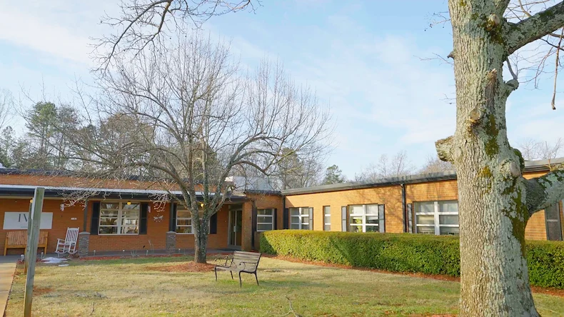 Image of Juniper Gardens Center Nursing & Rehab (1)