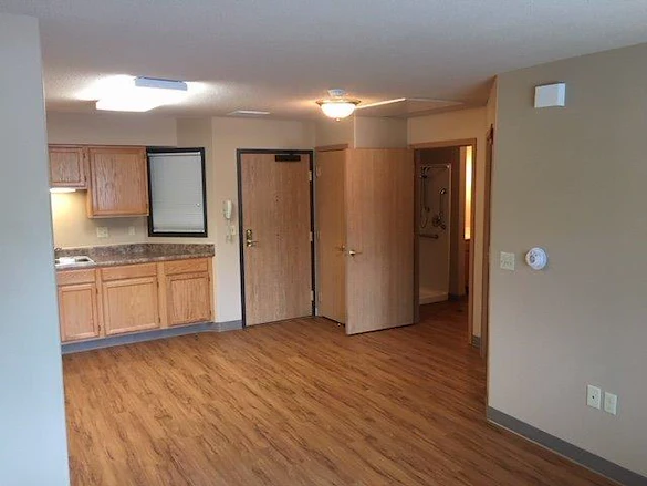 Image of Prairie Lake Apartments (4)