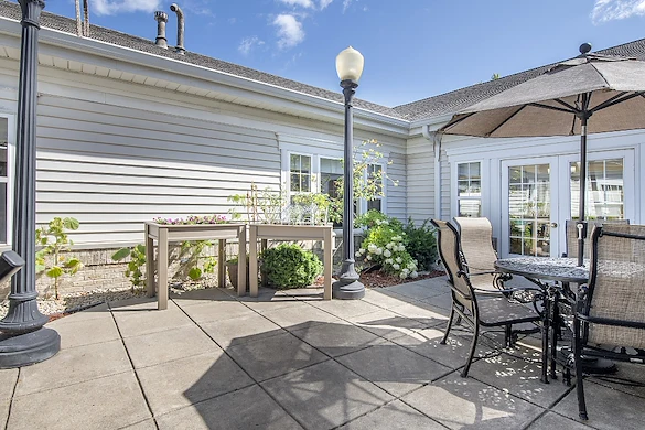 Image of Lakeside Memory Care (10)