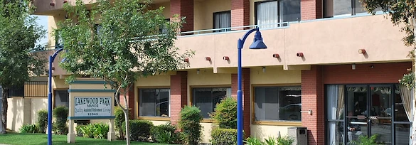 Image of Lakewood Park Manor (4)