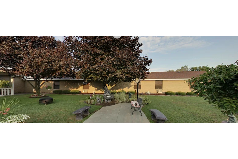 Image of Courtney Manor (8)