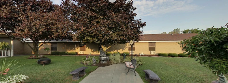 Image of Courtney Manor (8)