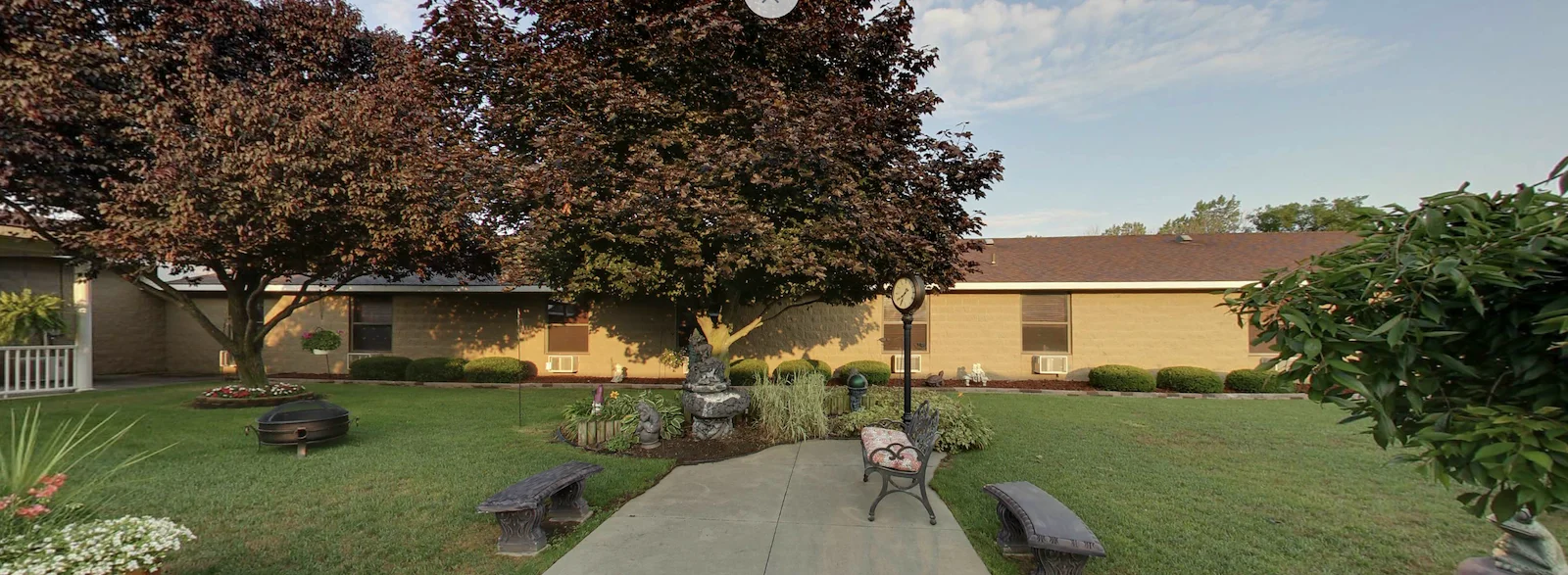 Image of Courtney Manor (8)