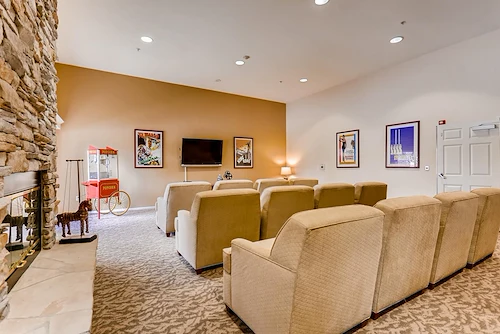 Image of Meadowbrook at Agoura Hills (7)