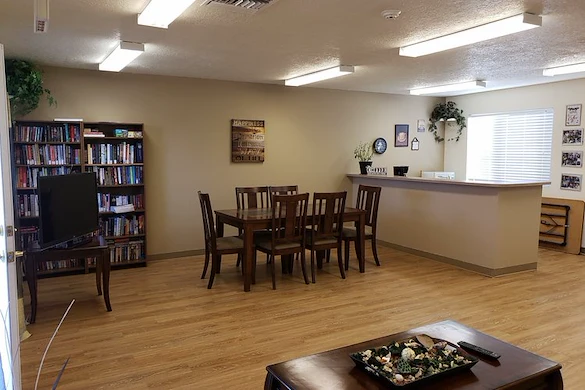 Image of Ahepa 501 Senior Apartments (3)