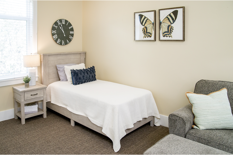 Image of Astoria Senior Living and Memory Care Oakdale (8)