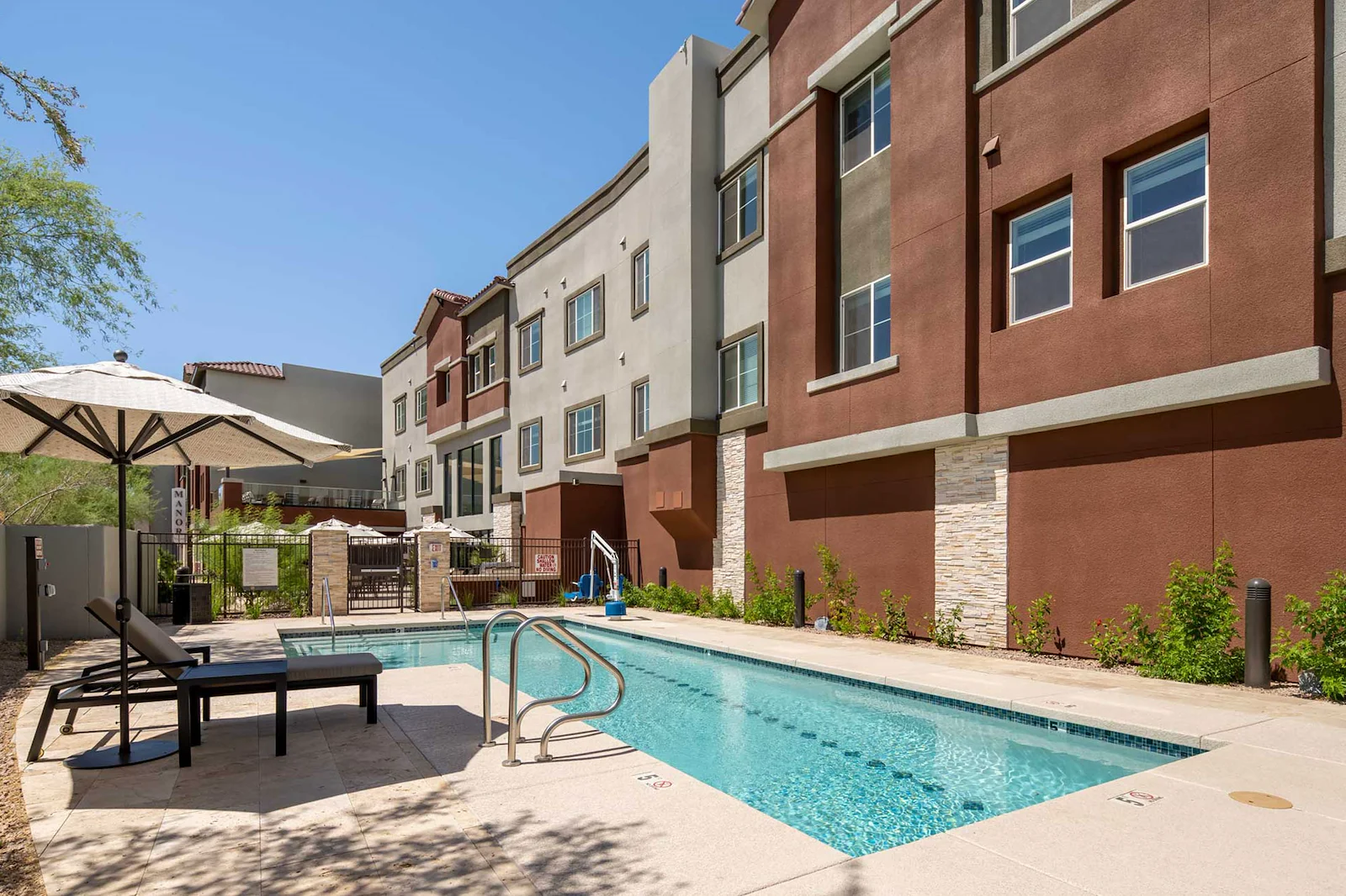 Image of The Manor Village At Desert Ridge (3)