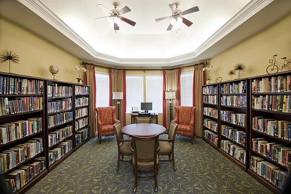 Allegro St. Augustine senior living offering independent living, assisted living, and respite care in Saint Augustine, FL, library with various seating options