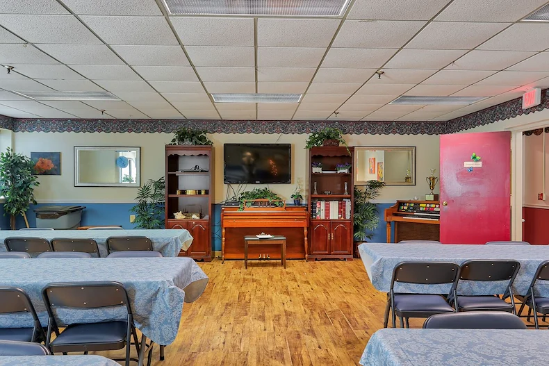 Image of Woods Edge Apartments (7)