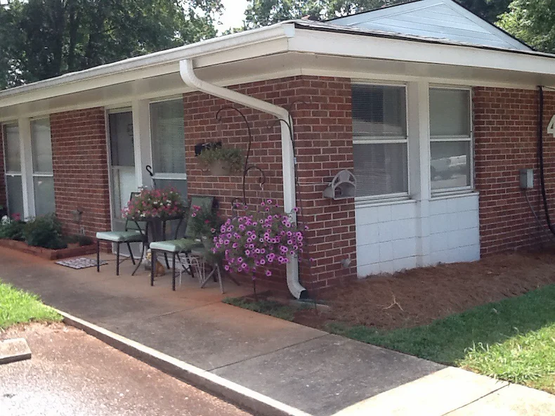 Image of Stilwell Manor I & II (2)