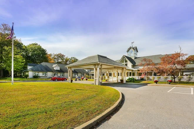 Image of Elderwood At Burlington (2)