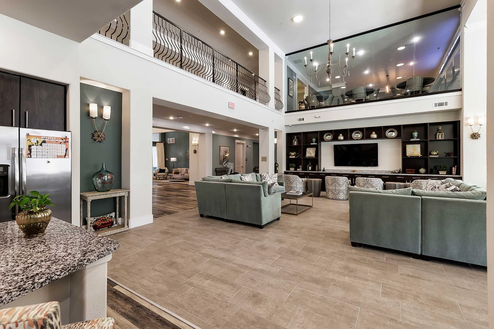 Image of Ivy Point Kingwood (5)