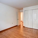 Image of Lake Oaks Apartments (8)