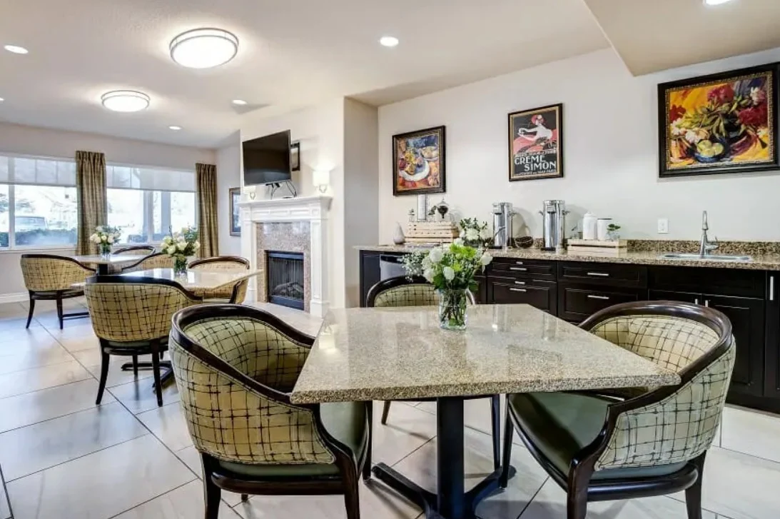 Image of Aegis Living Shoreline (9)