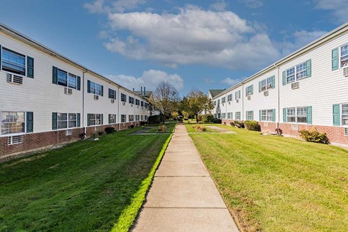 Image of Medford Landing Senior Apartments (2)