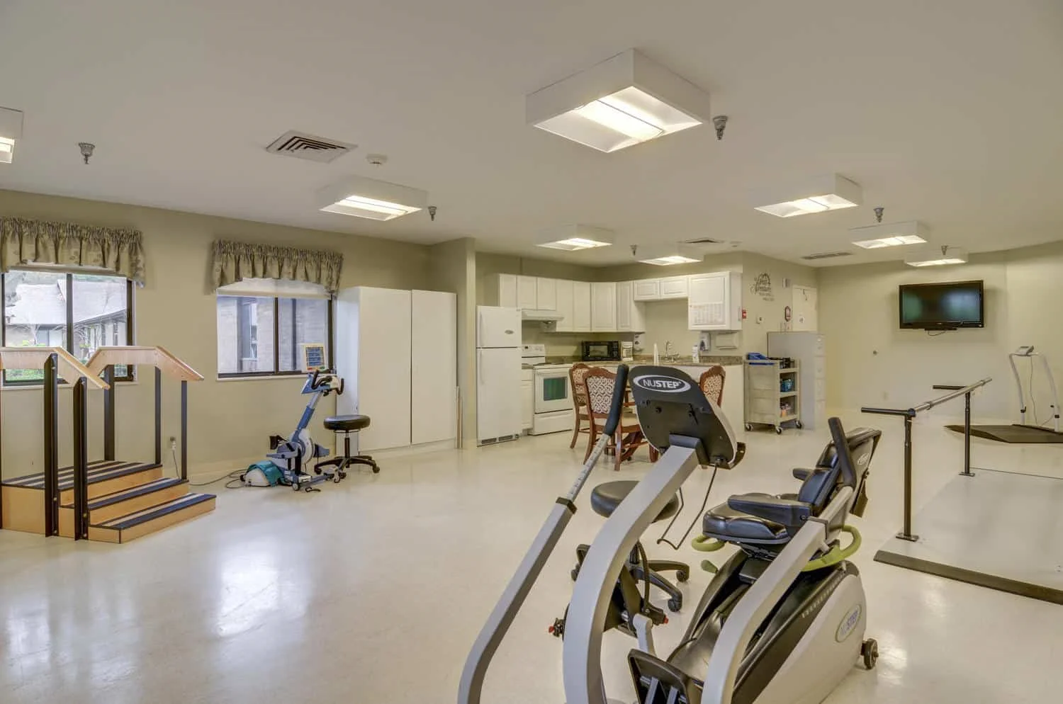 Image of Belmont Healthcare Center (9)