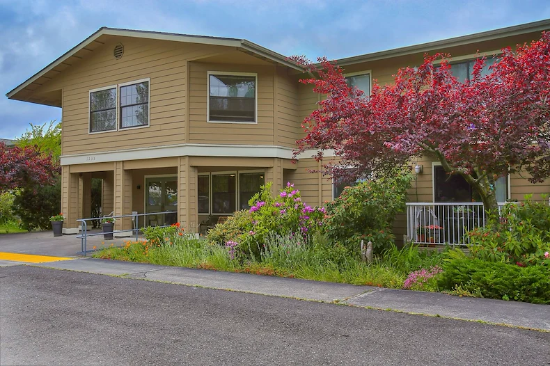 Image of Claridge Court (2)