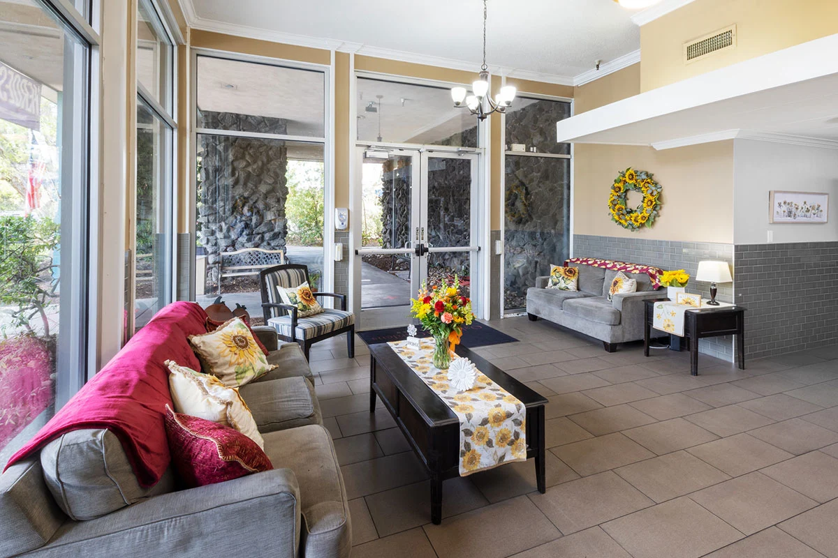 Image of Oakwood Gardens Care Center (5)