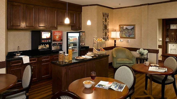 Image of Atria Grapevine (5)