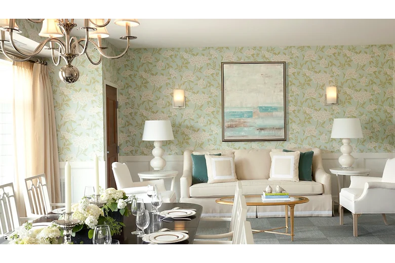 Lounge and dining area at the Waters of Edina 