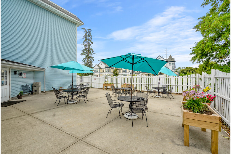 Image of The Village at Meadowbrook (1)