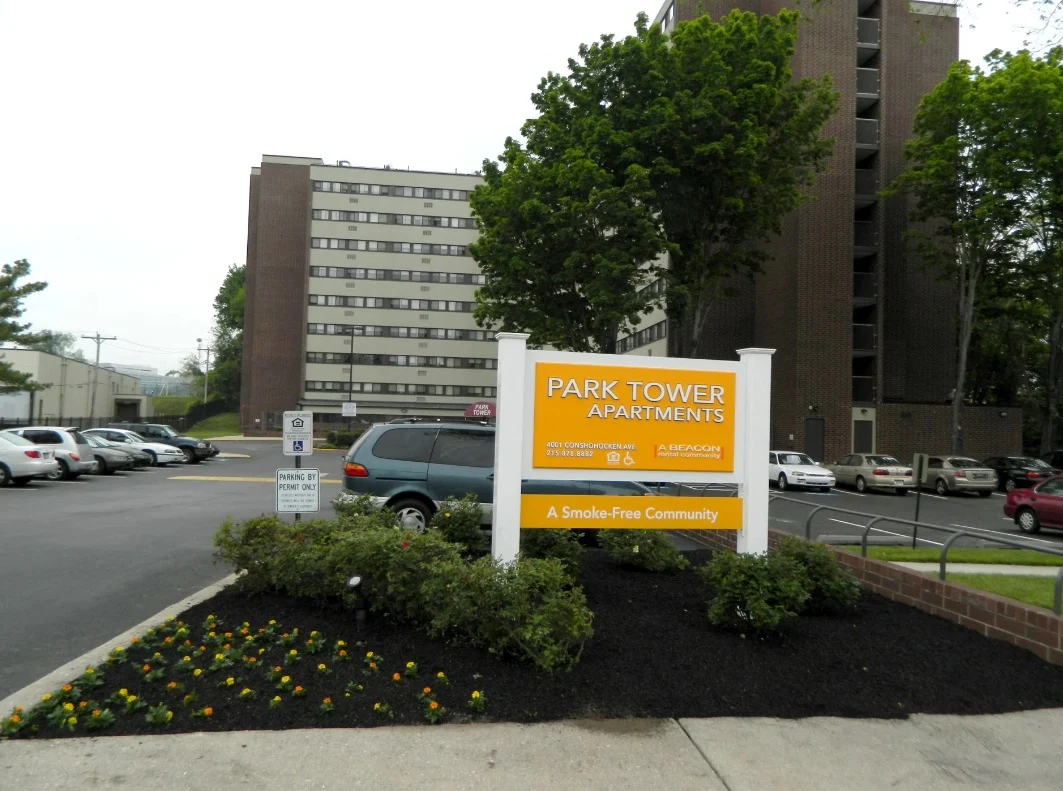 Image of Park Tower Apartments (1)