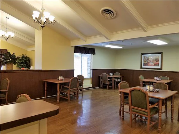 Image of Pin Oaks Living Center (3)