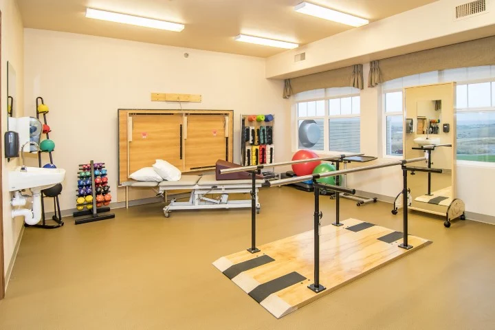 Image of Edgewood Pierre (9)