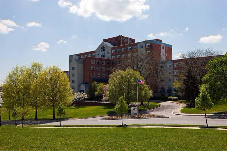 Image of Autumn Ridge Health Center at North Oaks (1)