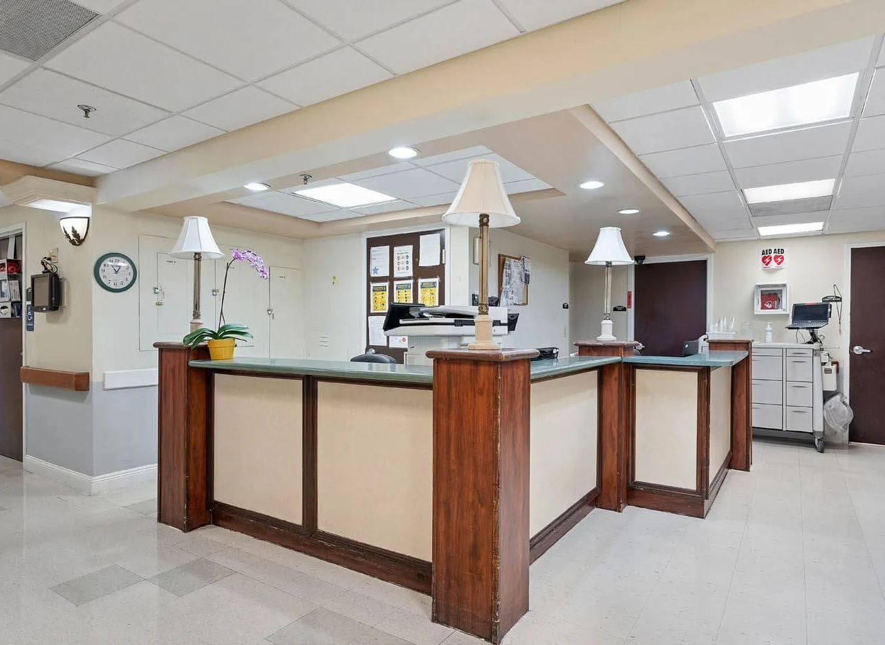 Image of Ponce Health And Rehabilitation Center (2)