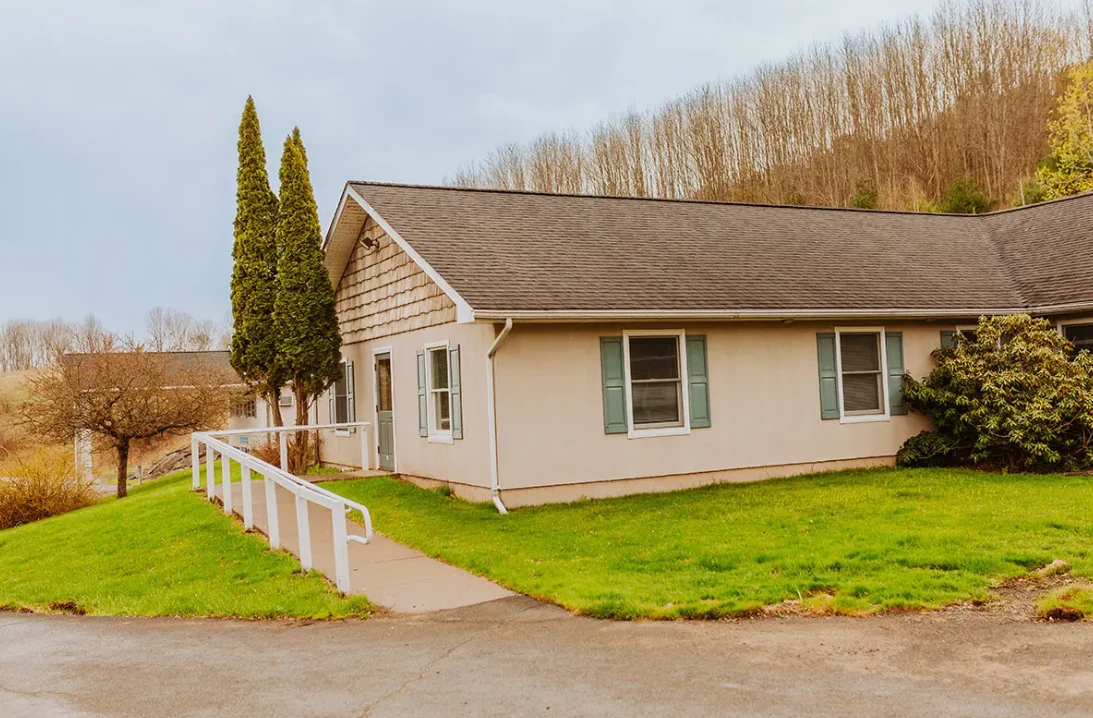 Image of Hampshire House (2)