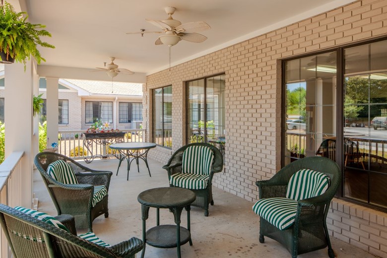 Image of The Oaks - Carrollton (Assisted Living) (6)