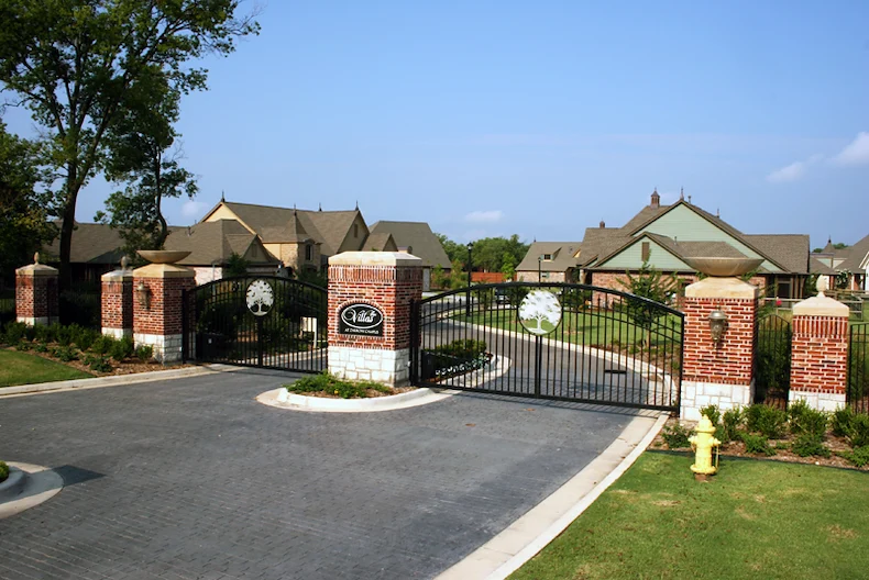 Image of Zarrow Pointe Villas & Apartments (1)
