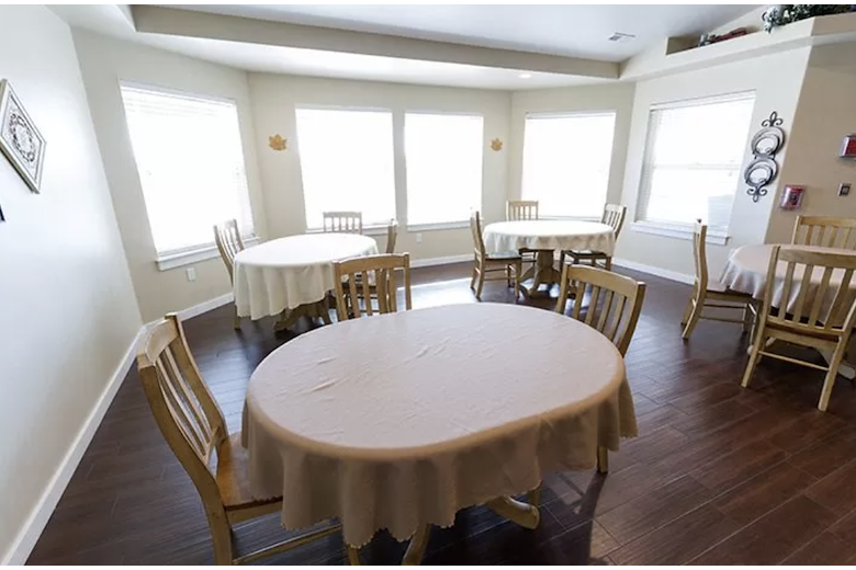 Image of Ashley Manor - Parkview 2 (4)